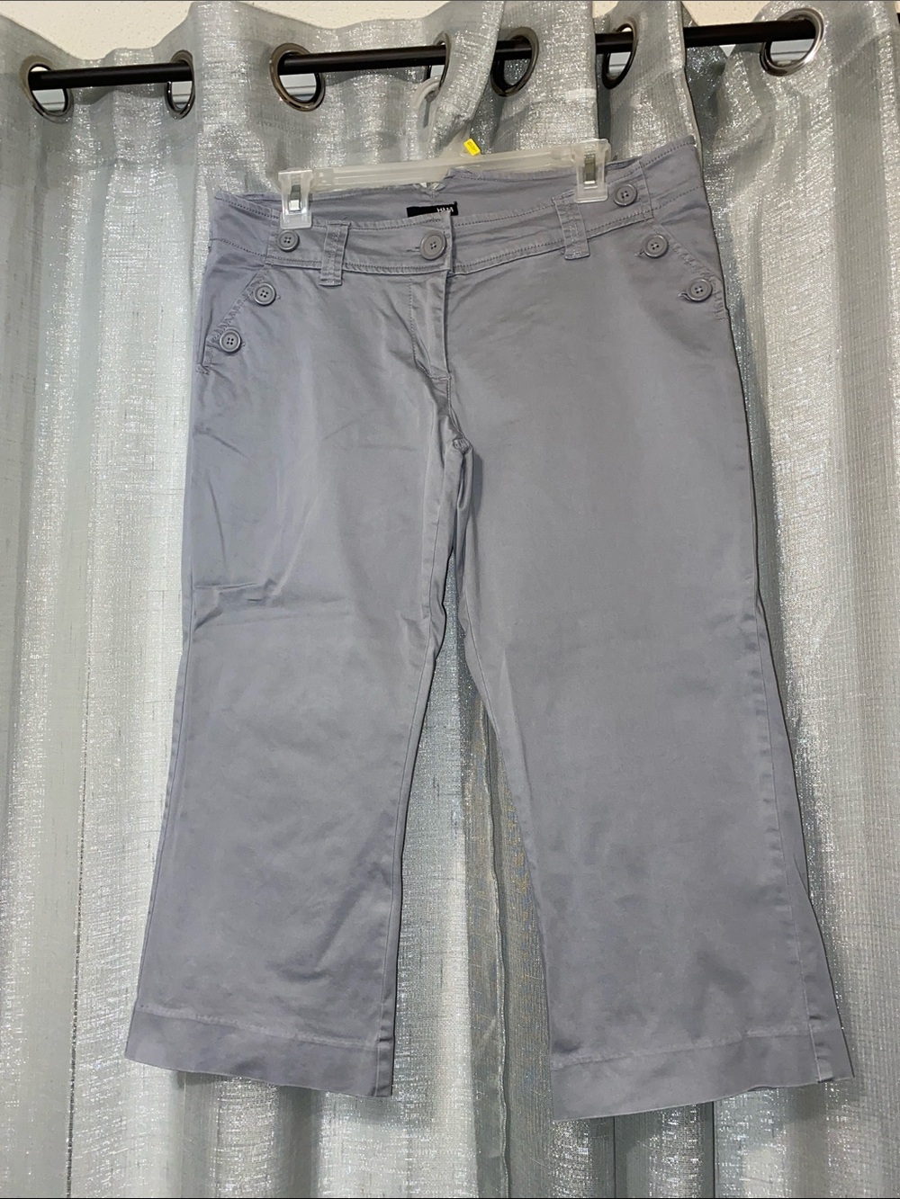 H&M women’s Light Gray pants - Picture 2 of 3